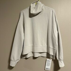 BRAND NEW lululemon soft stream turtle neck pullover